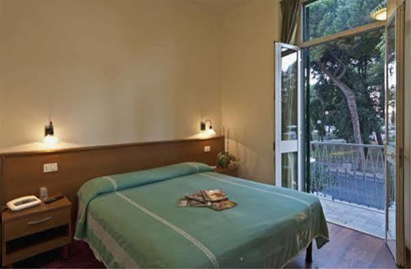 Hotel Firenze Viareggio Dış mekan fotoğraf